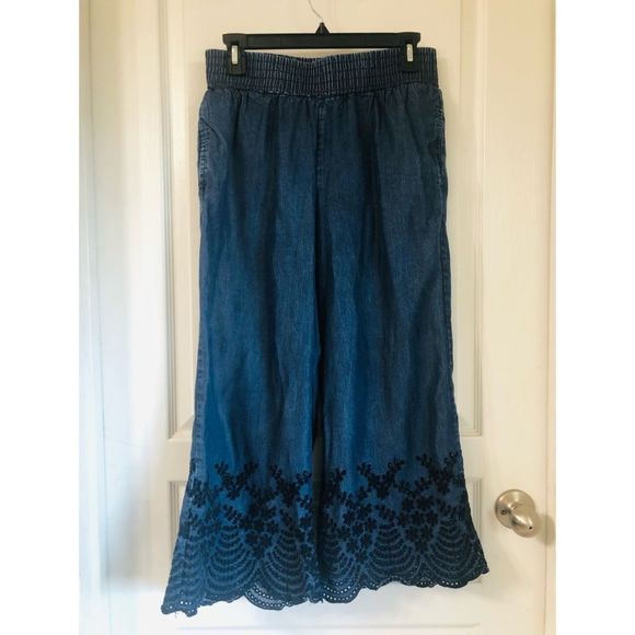 MARK CHAMBRAY EYELET TRIM WIDE LEG CROPPED PANTS - Picture 2 of 4